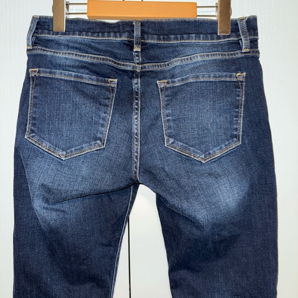 FRAME Le Garcon Mid-Rise Jeans - Picture 5 of 13